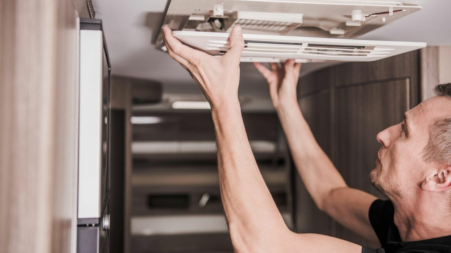 How-to-file-an-RV-warranty-claim-1536x864.jpg