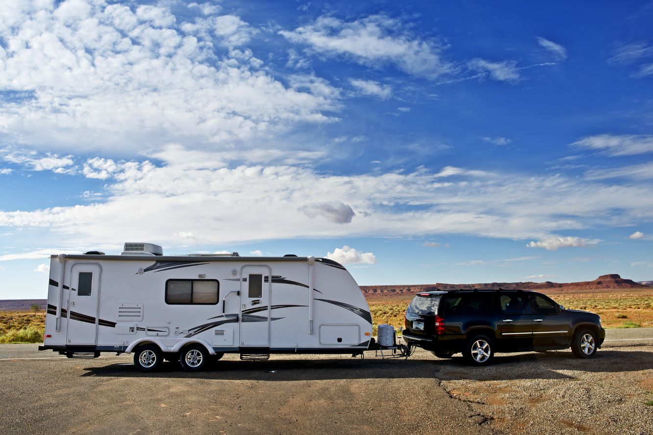 SUV-towing-RV-trailer.jpg